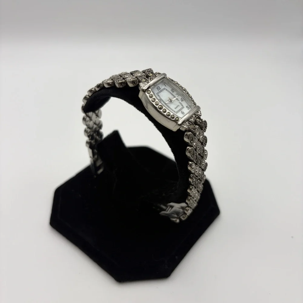 Vintage M.Z. Berger Women's Quartz Watch silver tone bracelet - needs battery